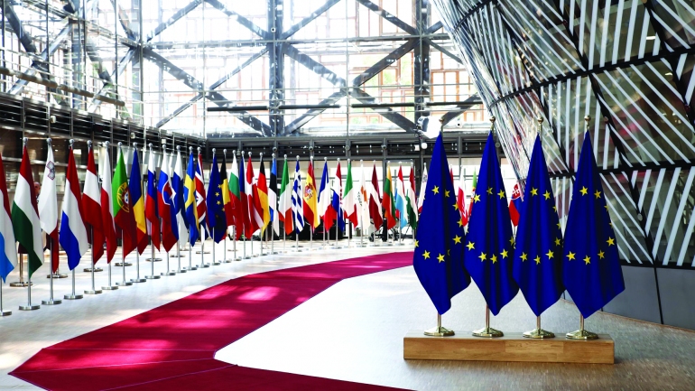 Începerea negocierilor de aderare la UE a fost aprobată. Ce urmează?