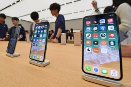 Поставки смартфонов в Китае упали до десятилетнего минимума