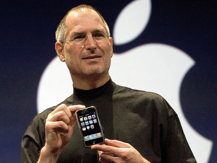14 ani de la lansarea primului iPhone. „Azi, Apple va reinventa telefonul”, spunea Steve Jobs în 2007
