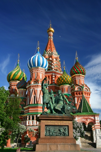 Россию могут открыть для вакцинного туризма в июле