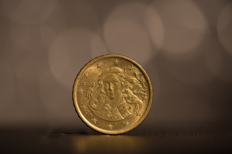 O monedă din aur s-a vândut cu suma record de 18,9 milioane de dolari