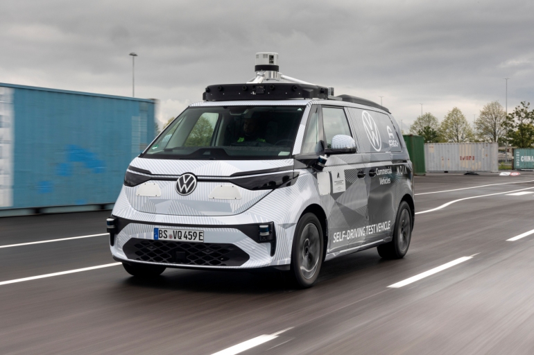 Volkswagen и Argo AI представили тестовую модель беспилотного микроавтобуса