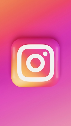 Instagram va începe să ceară selfie-uri video pentru a verifica contul
