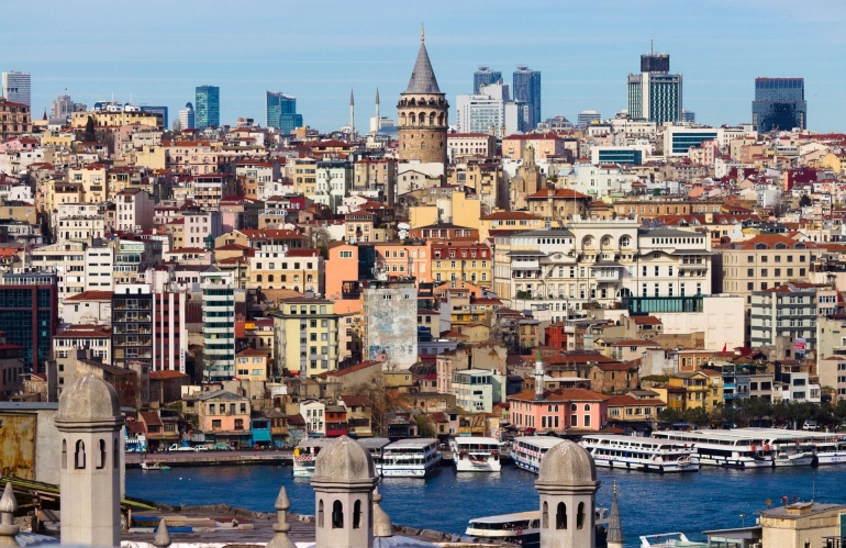 Rușii au dublat vânzările de locuințe în Turcia, în luna mai