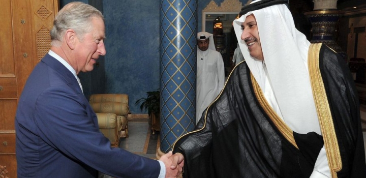 Принц Чарльз получил от катарского шейха чемодан с 1 млн евро