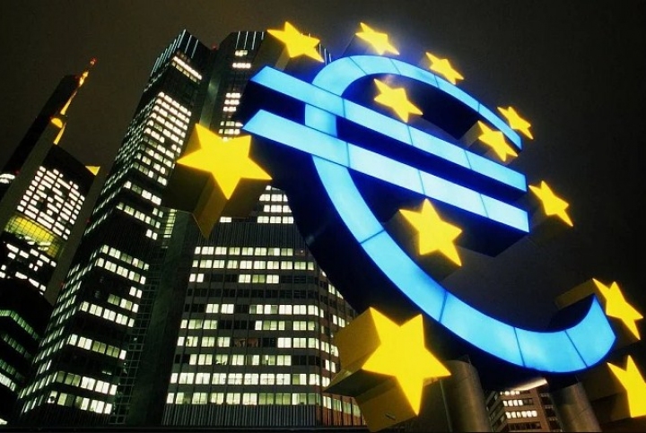 Еврокомиссия ухудшила прогнозы экономического роста и инфляции на 2023 год