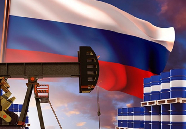 Bloomberg: Кремль запретит продавать российскую нефть странам, которые введут потолок цен